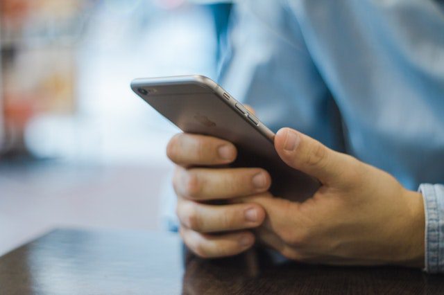 Chi usa molti media è ansioso e depresso?